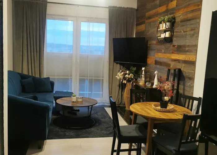 Przy Bursztynowym Stadionie 아파트